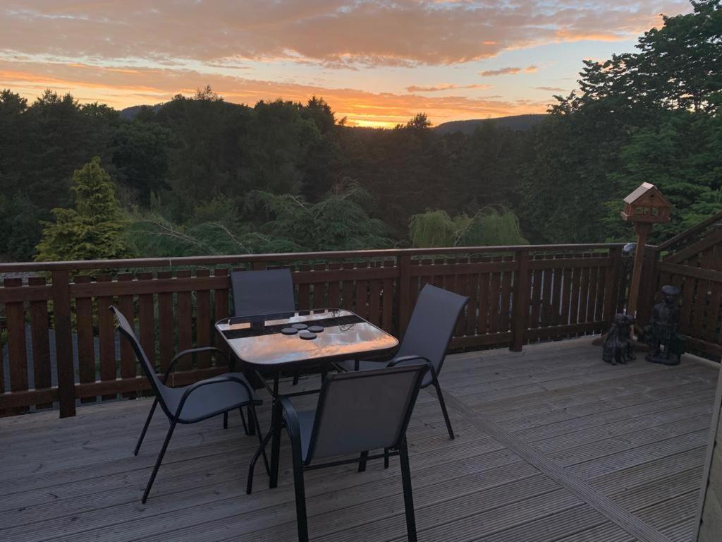 Beautiful 2 Bedroom Lodge With Stunning Views Blair Atholl Kültér fotó