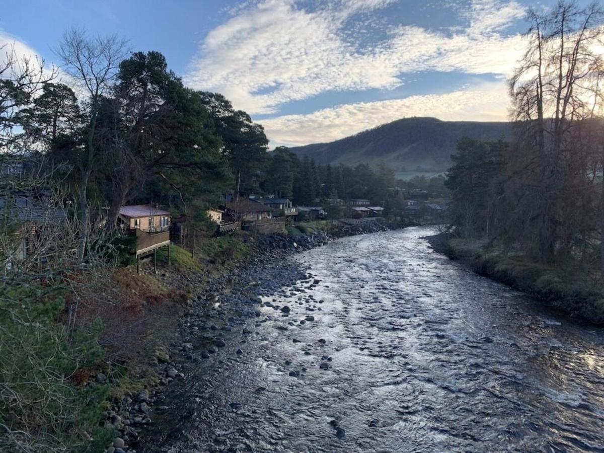 Beautiful 2 Bedroom Lodge With Stunning Views Blair Atholl Kültér fotó