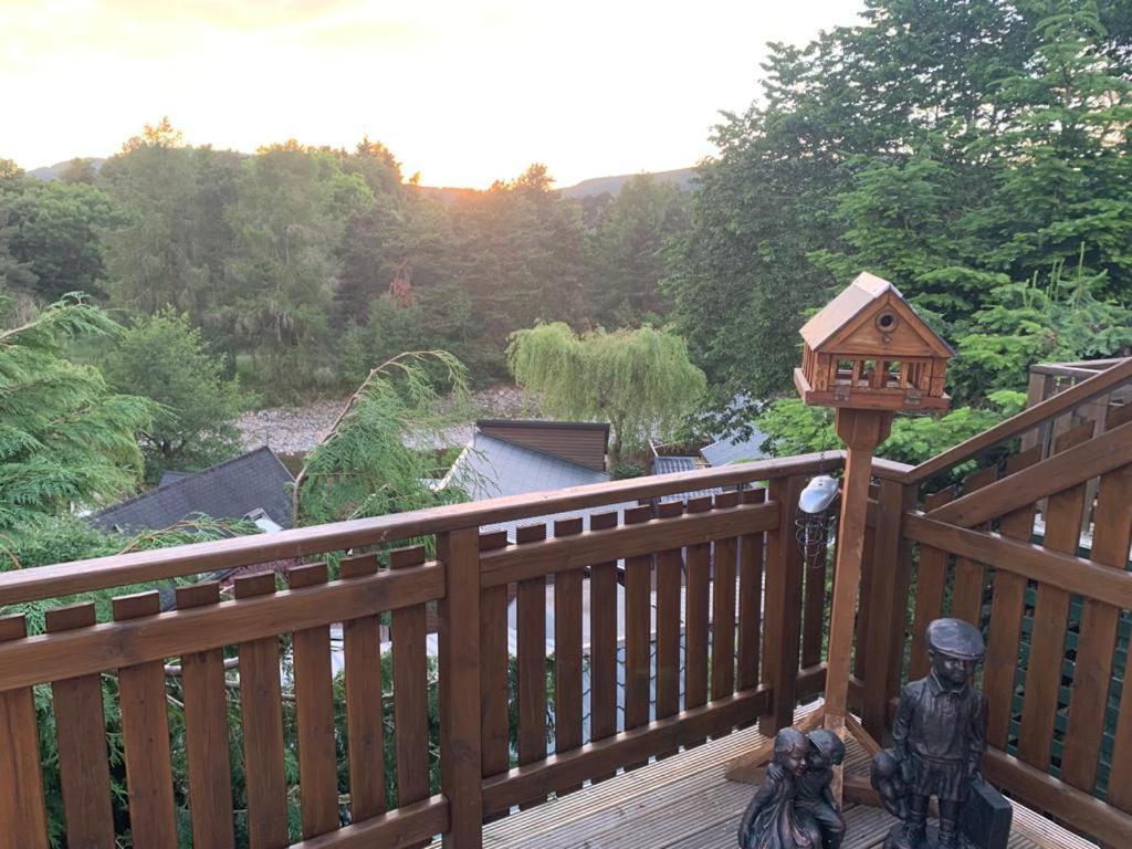 Beautiful 2 Bedroom Lodge With Stunning Views Blair Atholl Kültér fotó