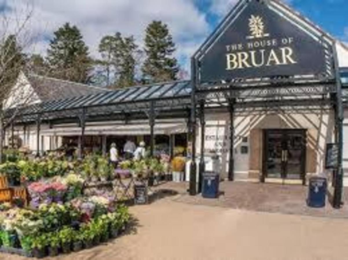 Beautiful 2 Bedroom Lodge With Stunning Views Blair Atholl Kültér fotó